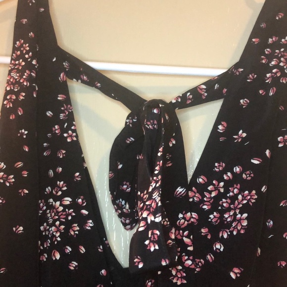 Loft floral jumpsuit- size M - Picture 6 of 7